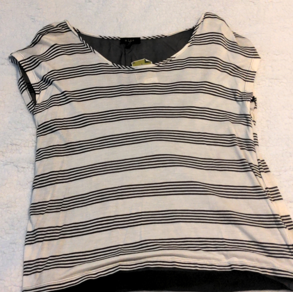 🩷  Mine stripes top